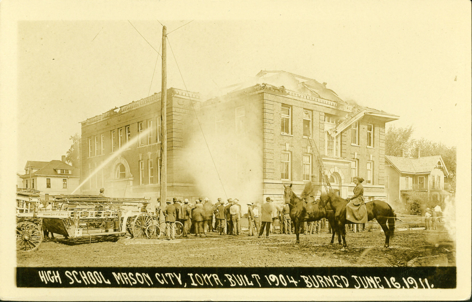 High School fire 1911.jpg